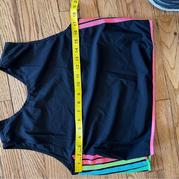 Queen of sparkles XS rainbow black shorts set excellent condition - Picture 7 of 7